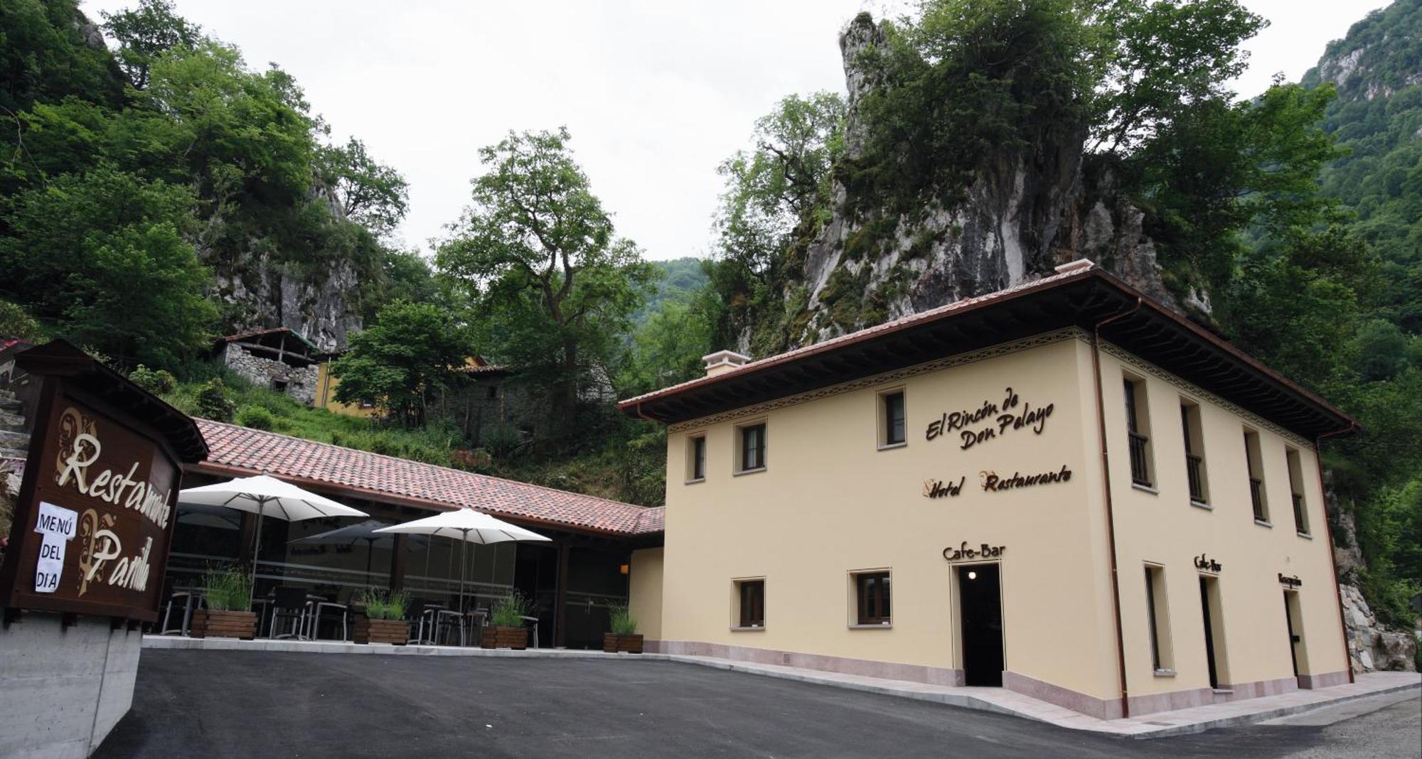 קובאדונגה Hotel Rural - El Rincon De Don Pelayo מראה חיצוני תמונה