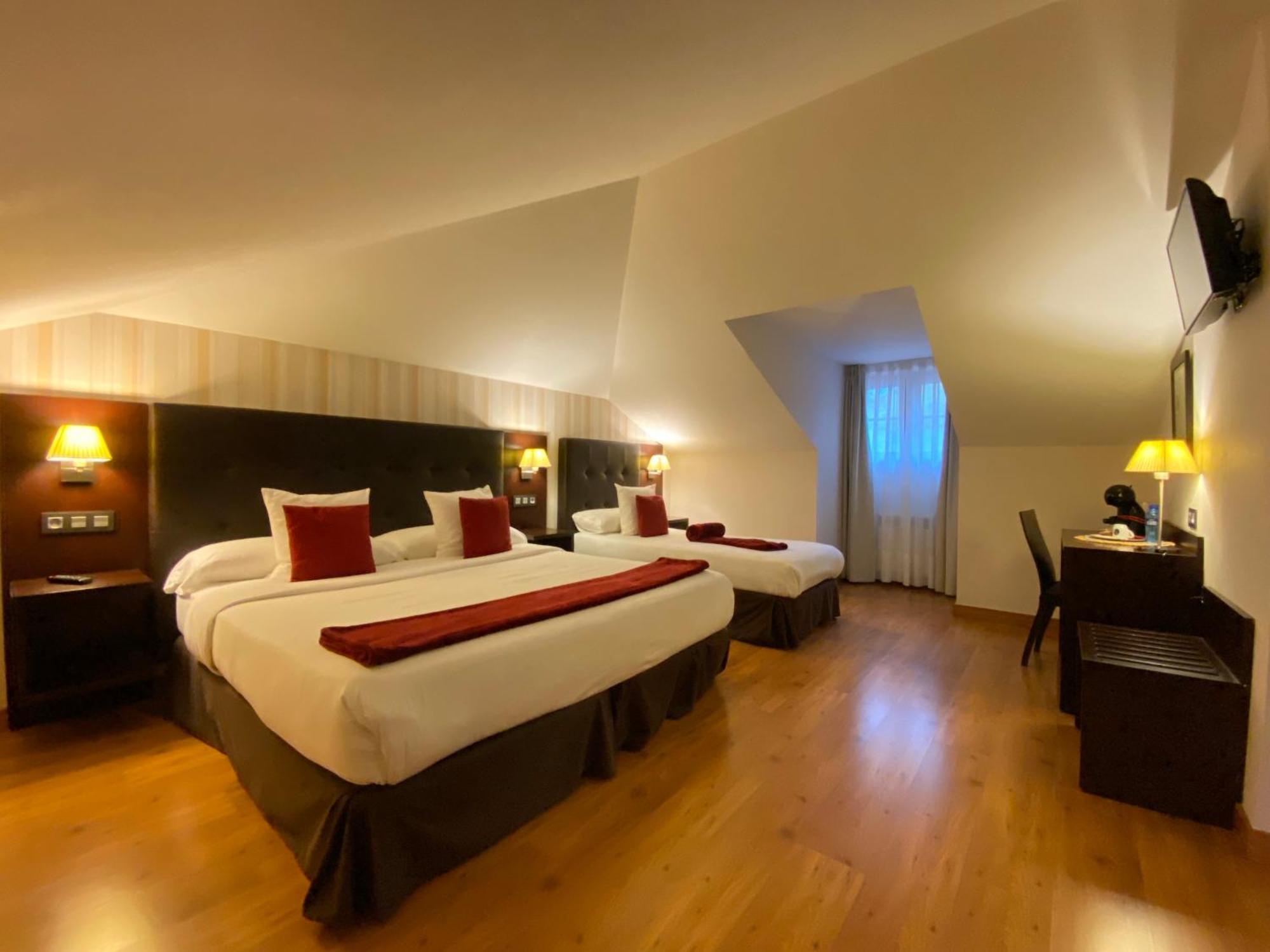 קובאדונגה Hotel Rural - El Rincon De Don Pelayo מראה חיצוני תמונה