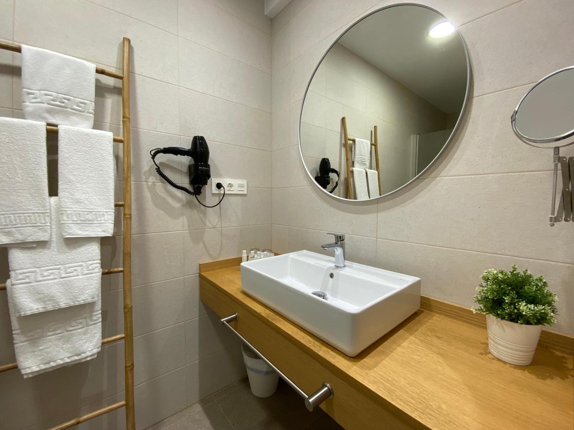 קובאדונגה Hotel Rural - El Rincon De Don Pelayo מראה חיצוני תמונה